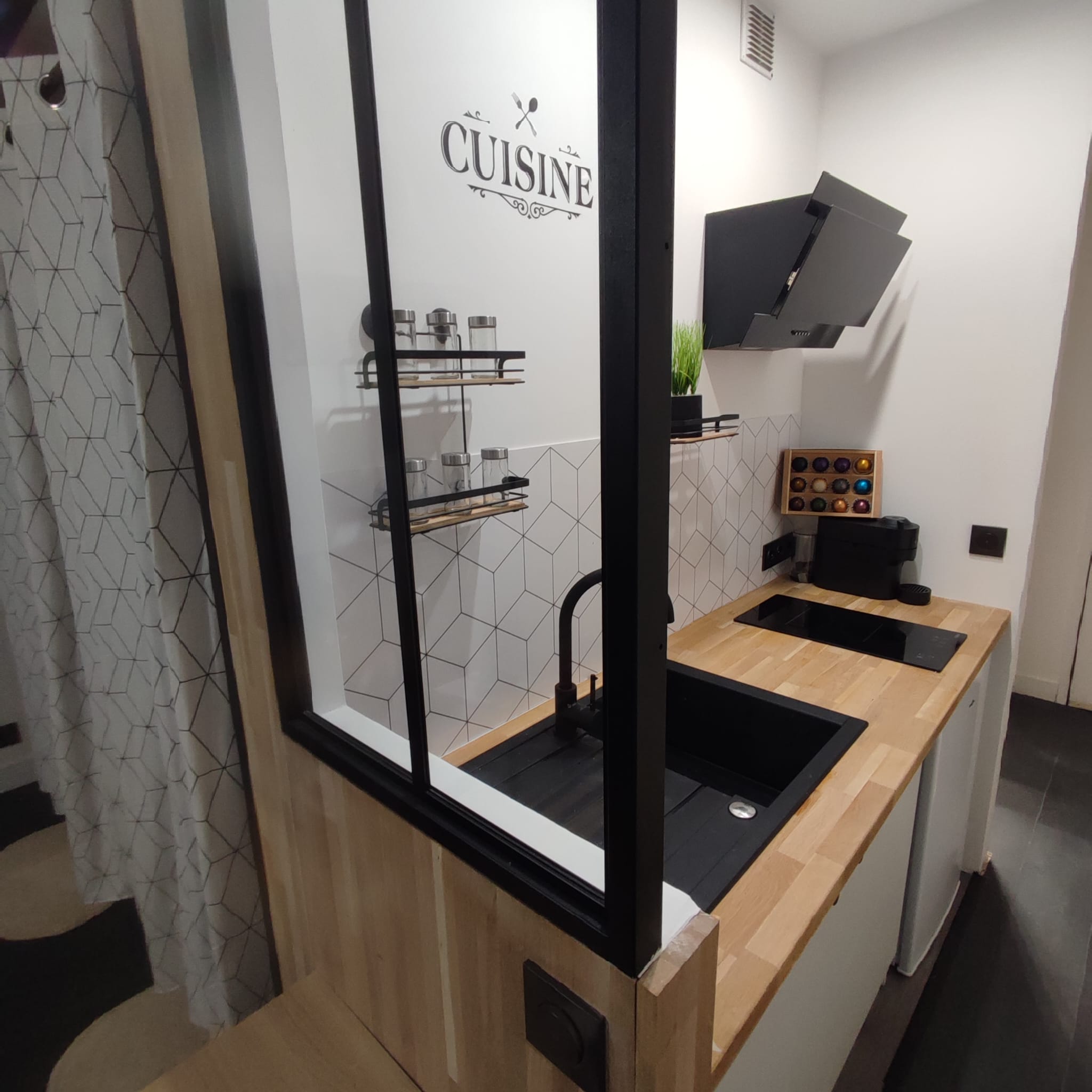 Après - Cuisine (ancienne entrée)